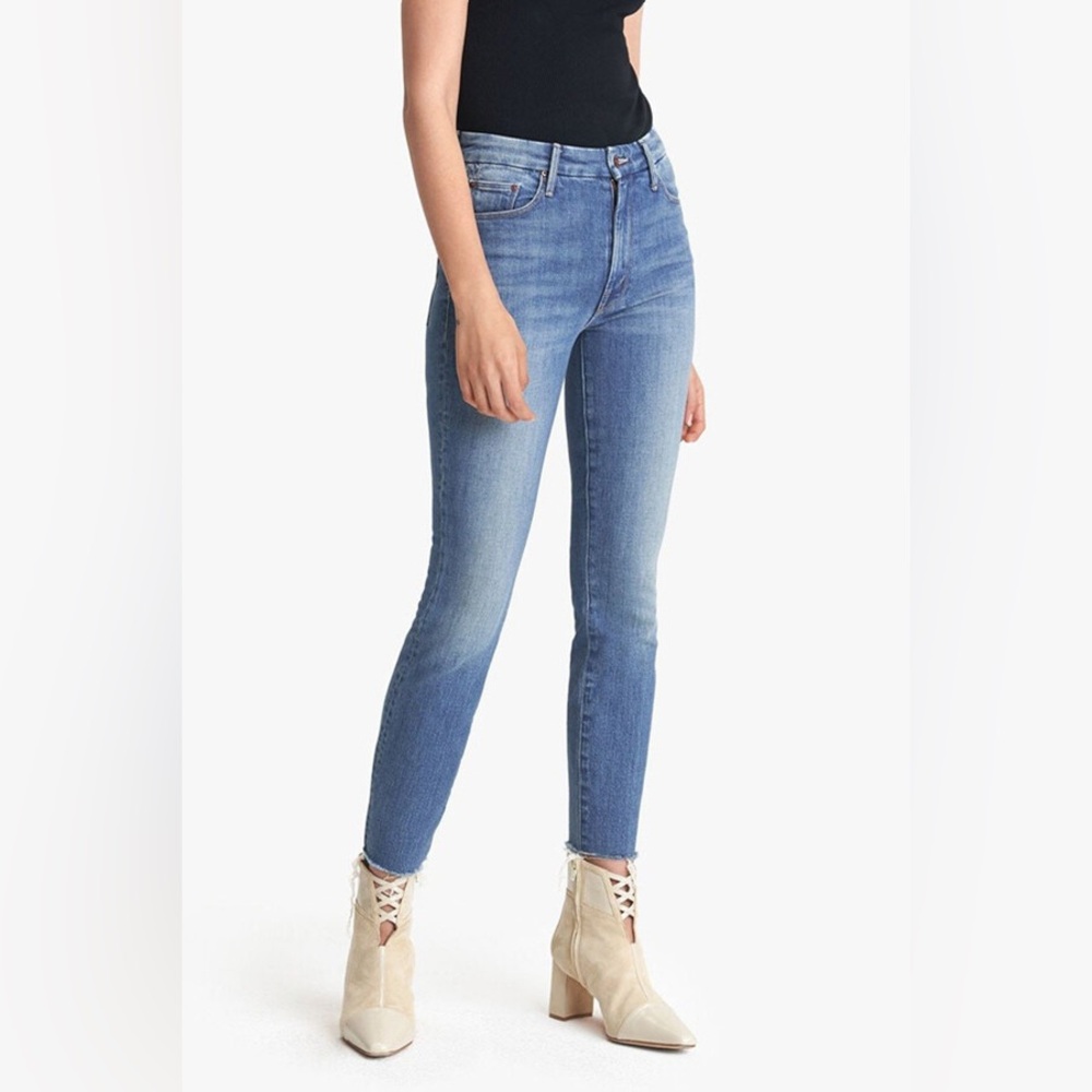 MOTHER High Waisted Looker Ankle Fray Jeans